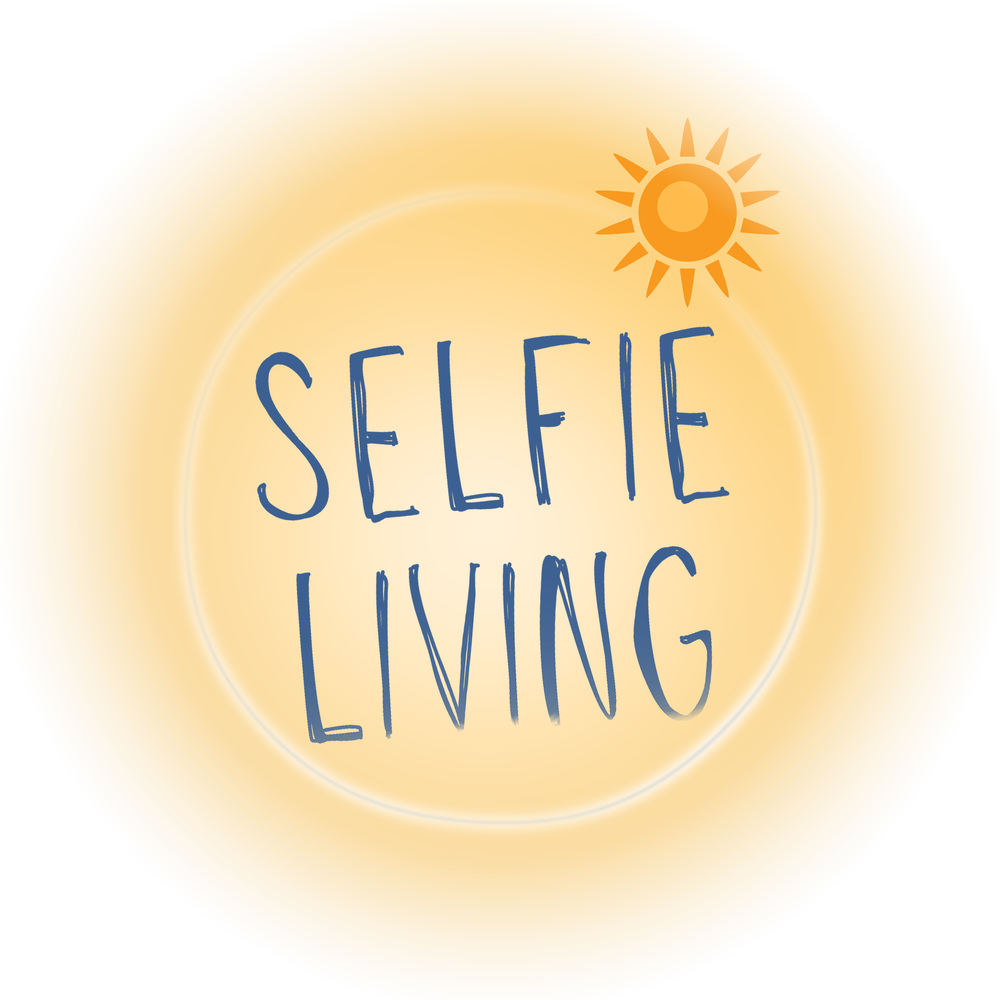 Selfie Living
