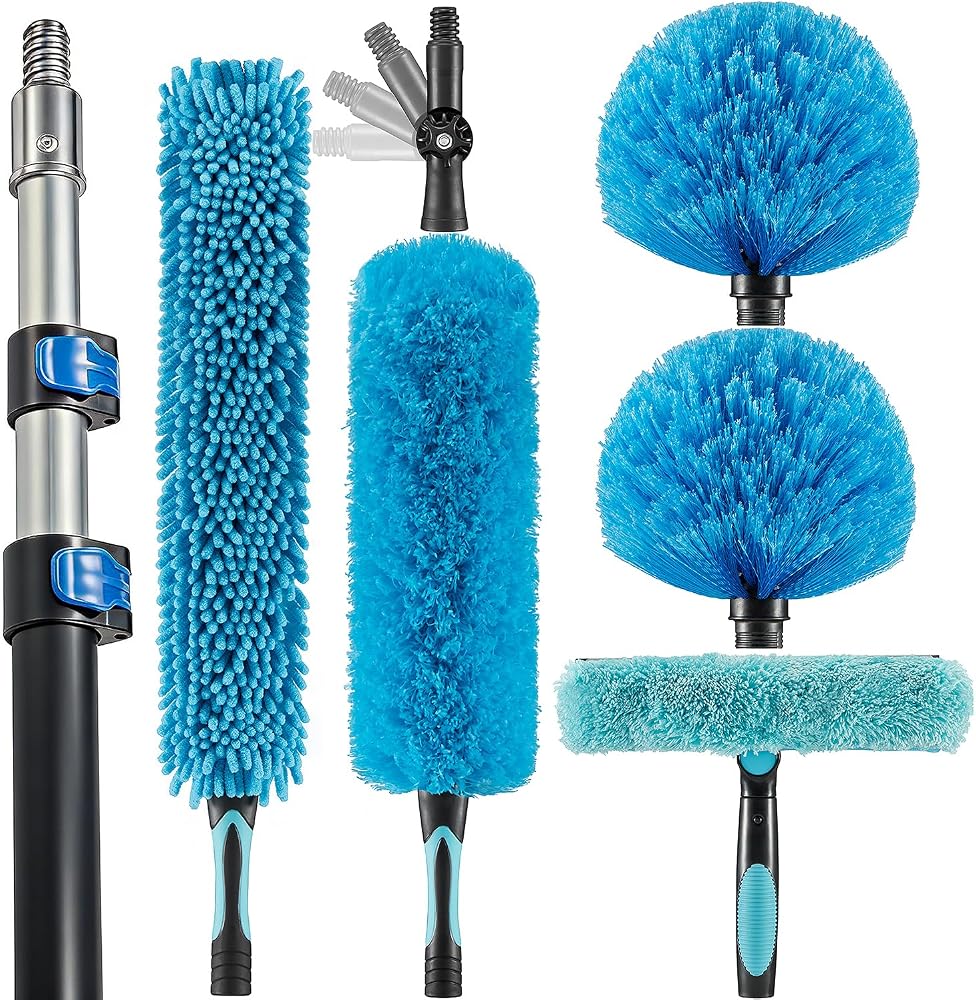 Cobweb duster with 20 foot pole